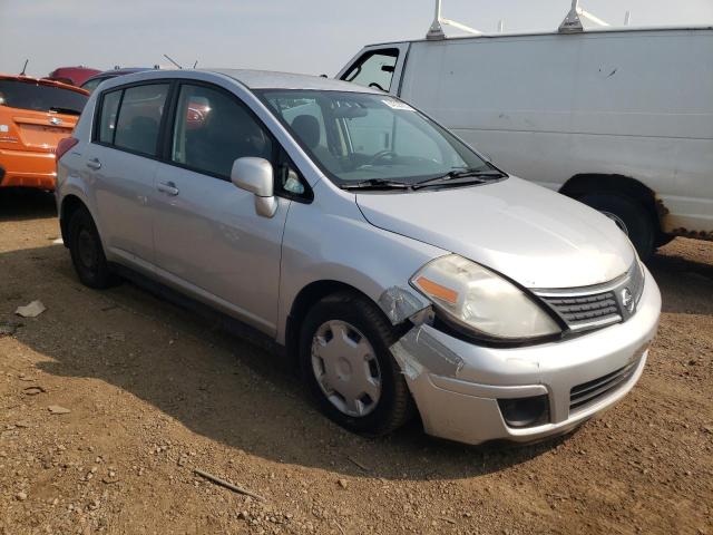 3N1BC13E19L450692 - 2009 NISSAN VERSA S SILVER photo 4