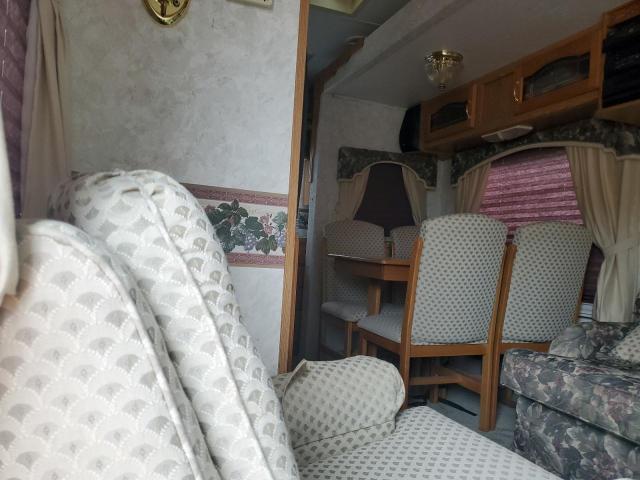 4YDF2852524059244 - 2002 KEYSTONE MONTANA 白色 照片 6