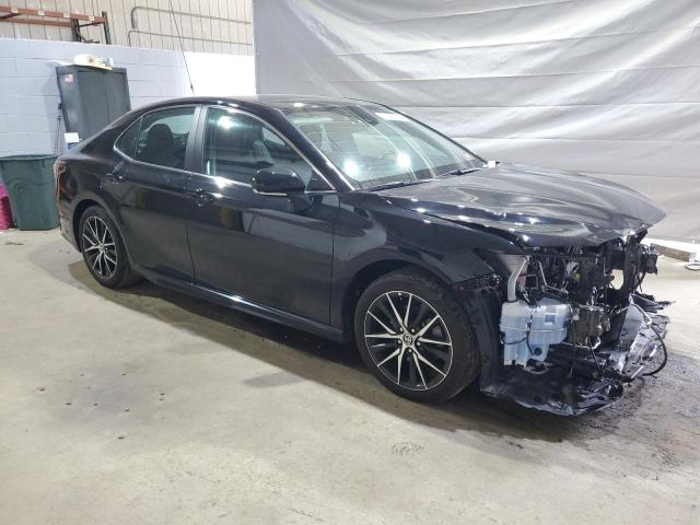 4T1T11BK2PU101120 - 2023 TOYOTA CAMRY SE NIGHT SHADE BLACK photo 4