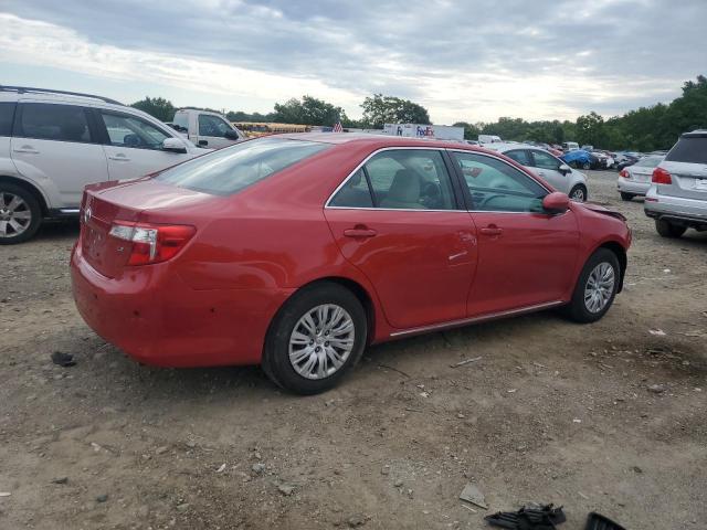 4T4BF1FKXCR247370 - 2012 TOYOTA CAMRY BASE RED photo 3