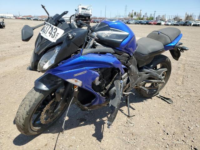 JKAEXEE1XDDA13575 - 2013 KAWASAKI EX650 E 蓝色 照片 2