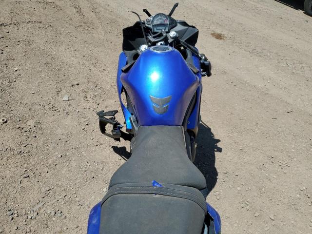 JKAEXEE1XDDA13575 - 2013 KAWASAKI EX650 E 蓝色 照片 5