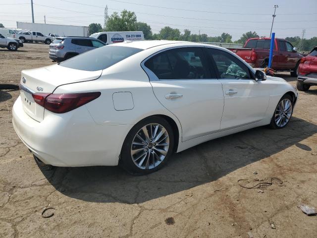 JN1EV7AR2KM590522 - 2019 INFINITI Q50 LUXE 白色 照片 3