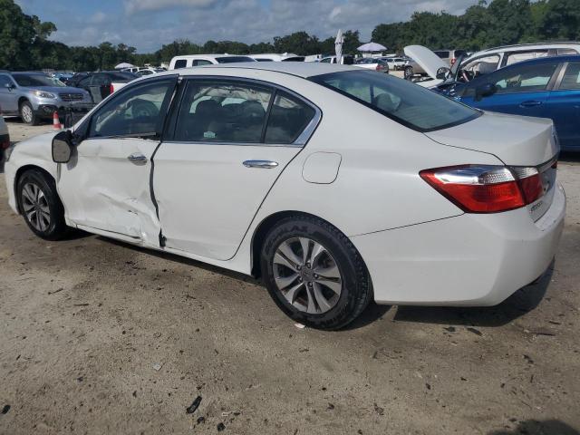 1HGCR2F34FA055930 - 2015 HONDA ACCORD LX WHITE photo 2