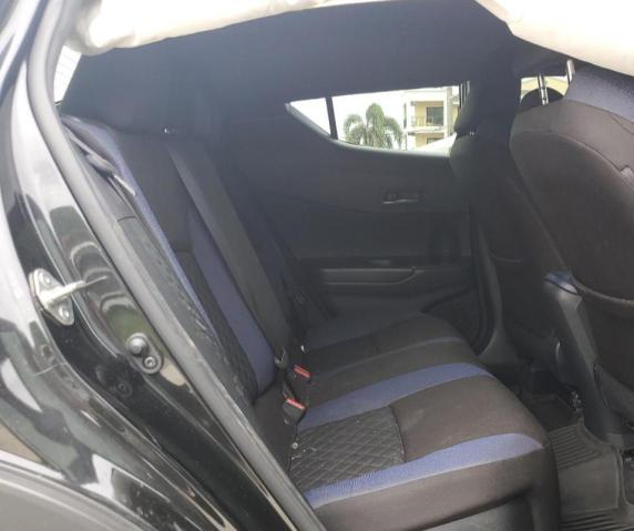 JTNKHMBX1L1065047 - 2020 TOYOTA C-HR XLE 黑色 照片 11