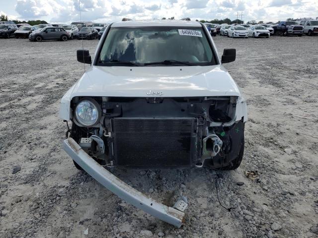 1C4NJPBB1ED917460 - 2014 JEEP PATRIOT SPORT WHITE photo 5