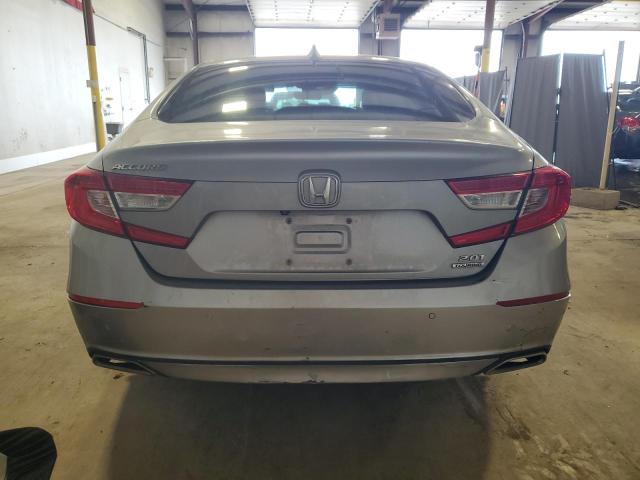 1HGCV2F94JA054169 - 2018 HONDA ACCORD TOURING SILVER photo 6