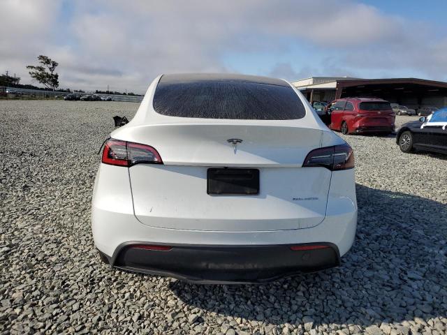 7SAYGDEE0PA096864 - 2023 TESLA MODEL Y أبيض صورة 6