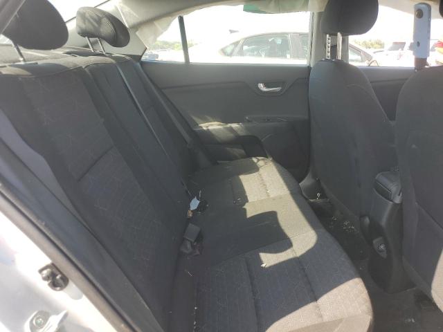 3KPA24AD2ME377823 - 2021 KIA RIO LX SILVER photo 10