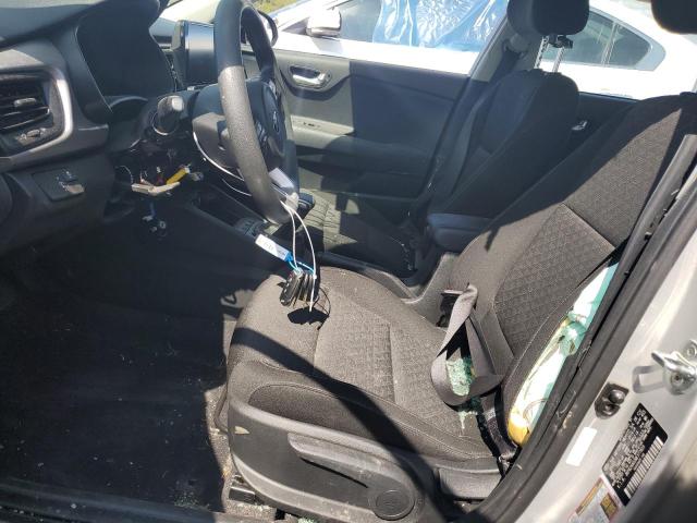 3KPA24AD2ME377823 - 2021 KIA RIO LX SILVER photo 7