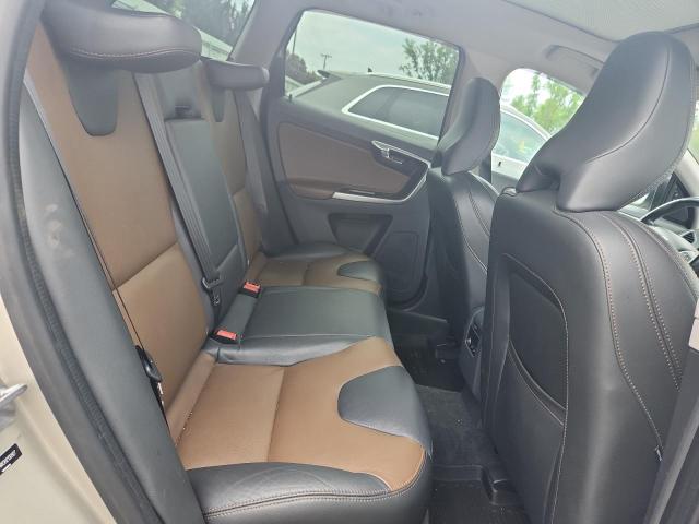 YV440MRR3H2130927 - 2017 VOLVO XC60 T5 DYNAMIC ოქროსფერი ფოტო 11