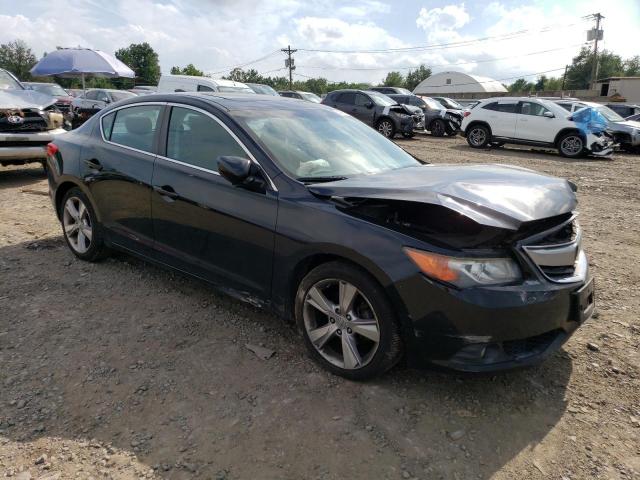 19VDE1F74DE004152 - 2013 ACURA ILX 20 TECH BLACK photo 4