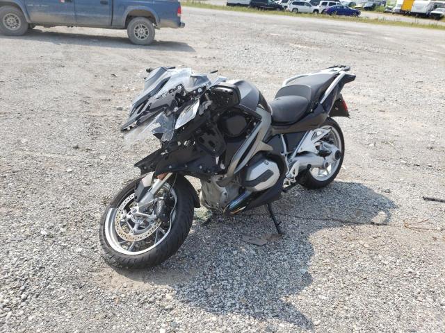 WB10A1309GZ195517 - 2016 BMW R1200 RT BLACK photo 2