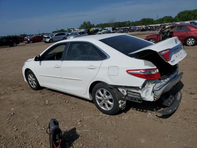 4T4BF1FK1FR506476 - 2015 TOYOTA CAMRY LE თეთრი ფოტო 2