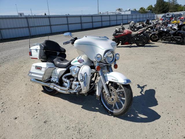 1HD1FC43X7Y632555 - 2007 HARLEY-DAVIDSON FLHTCUI 白色 照片 4