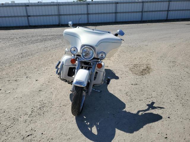 1HD1FC43X7Y632555 - 2007 HARLEY-DAVIDSON FLHTCUI 白色 照片 5