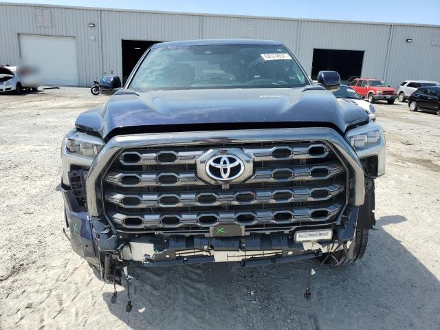 5TFNC5DB6PX016971 - 2023 TOYOTA TUNDRA CREWMAX PLATINUM ლურჯი ფოტო 5