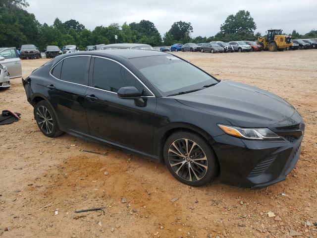 4T1B11HK7JU537116 - 2018 TOYOTA CAMRY L BLACK photo 4