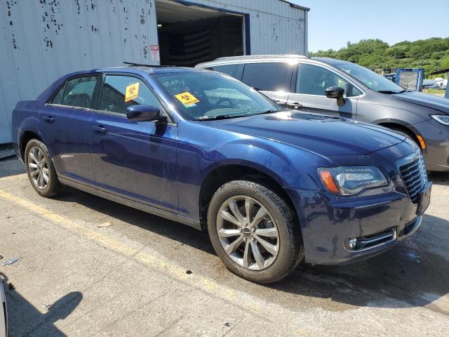 2C3CCAGG2EH229252 - 2014 CHRYSLER 300 S BLUE photo 4