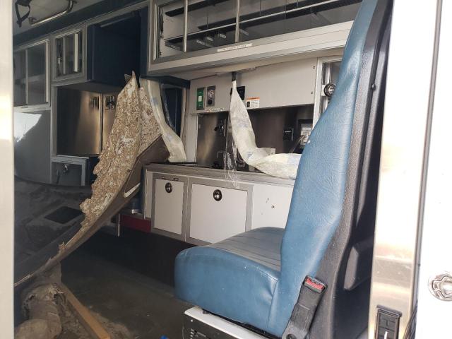 1HTJSSKK2DH146144 - 2013 INTERNATIONAL TERRASTAR WHITE photo 11