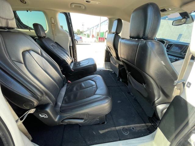 2C4RC1BG4JR280320 - 2018 CHRYSLER PACIFICA TOURING L BLACK photo 6