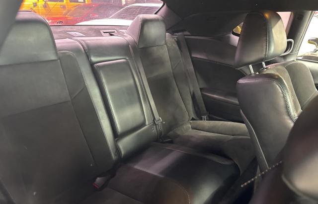 2C3CDZFJ3GH157909 - 2016 DODGE CHALLENGER R/T SCAT PACK RED photo 6