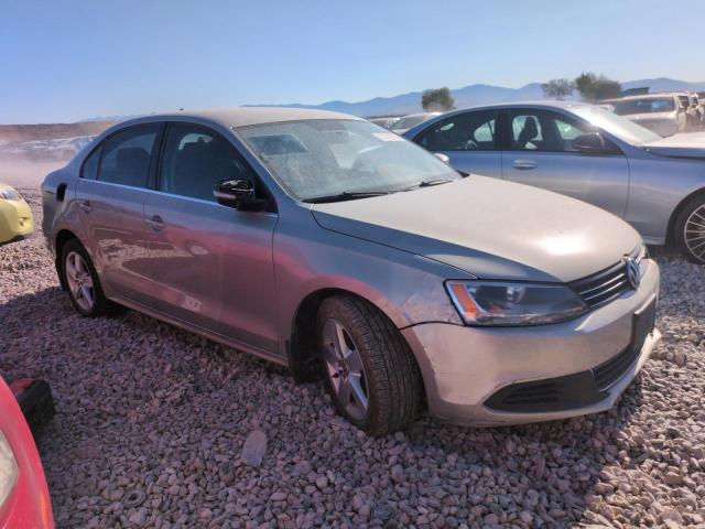 3VWLL7AJ2DM208868 - 2013 VOLKSWAGEN JETTA TDI GRAY photo 4