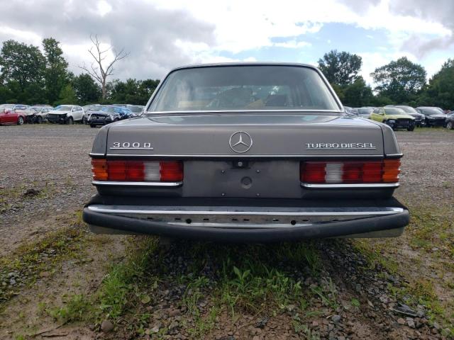 WDBAB33C2FA272511 - 1985 MERCEDES-BENZ 300 DT GRAY photo 6