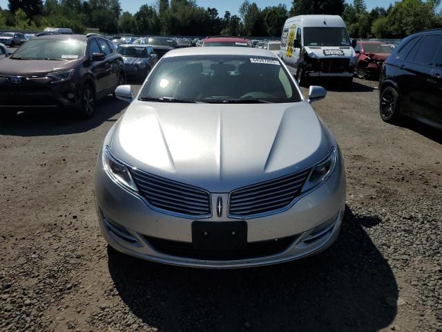 3LN6L2G95DR821596 - 2013 LINCOLN MKZ SILVER photo 5