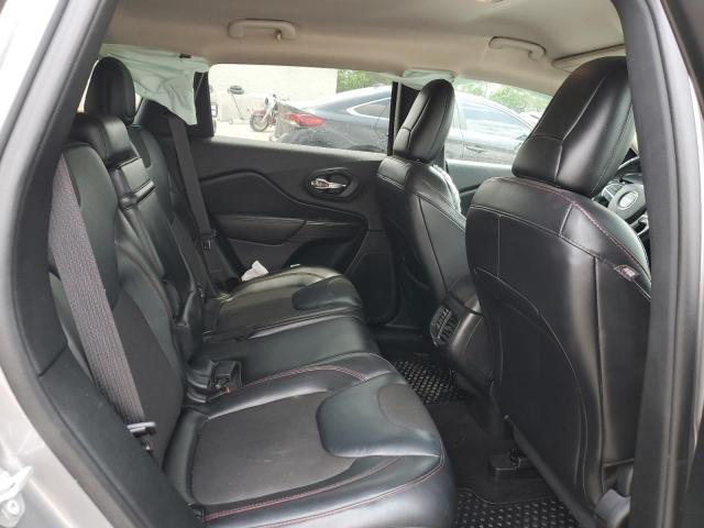 1C4PJMBBXHW510012 - 2017 JEEP CHEROKEE TRAILHAWK GRAY photo 11