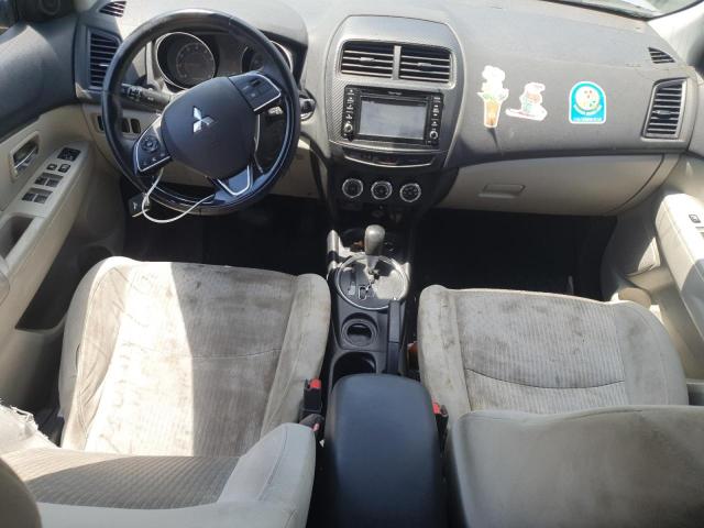 JA4AP3AW2HZ041705 - 2017 MITSUBISHI OUTLANDER ES SILVER photo 8