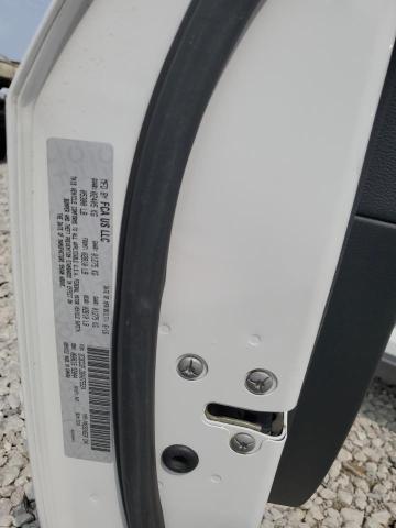 2C3CDZFJ3GH275524 - 2016 DODGE CHALLENGER R/T SCAT PACK WHITE photo 12