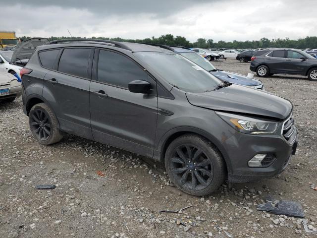 1FMCU0GD3KUC47627 - 2019 FORD ESCAPE SE ნაცრისფერი ფოტო 4