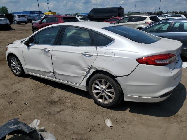 3FA6P0H73HR220788 - 2017 FORD FUSION SE WHITE photo 2