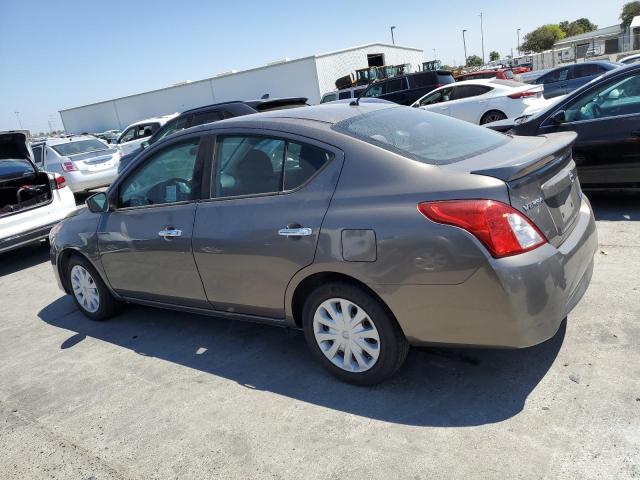 3N1CN7AP1FL838541 - 2015 NISSAN VERSA S GRAY photo 2