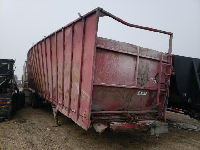 1D010942 - 2002 TRAIL KING TRAILER RED photo 1