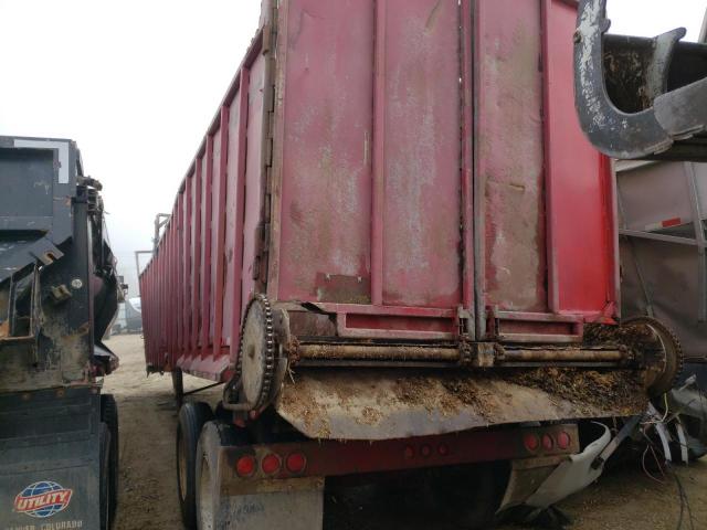 1D010942 - 2002 TRAIL KING TRAILER RED photo 4