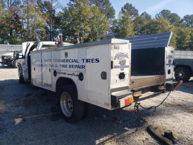 1GBJC34D97E123274 - 2007 CHEVROLET SILVERADO C3500 WHITE photo 3