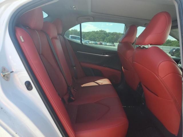 4T1BZ1HK2KU030991 - 2019 TOYOTA CAMRY XSE WHITE photo 10