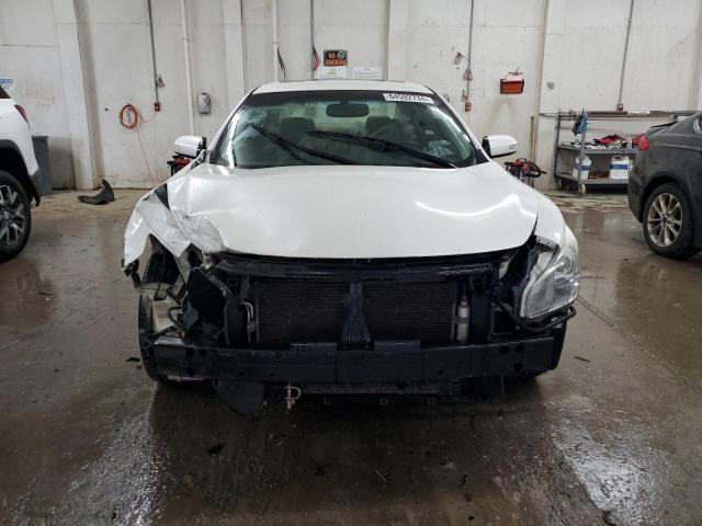 1N4AA5AP4DC847432 - 2013 NISSAN MAXIMA S WHITE photo 5