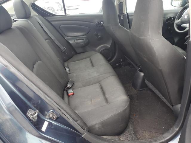 3N1CN7AP3HL902906 - 2017 NISSAN VERSA S SILVER photo 10