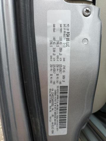 2C4RDGCGXKR707631 - 2019 DODGE GRAND CARA SXT SILVER photo 13