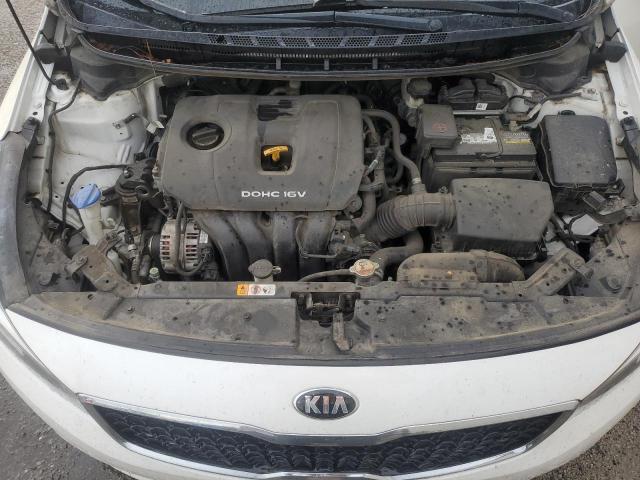 3KPFL4A78JE274138 - 2018 KIA FORTE LX WHITE photo 11