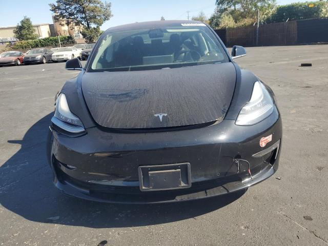 5YJ3E1EA6JF058302 - 2018 TESLA MODEL 3 Qara foto 5