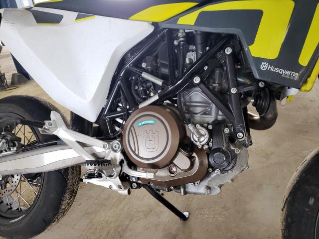 VBKUSV408NM736234 - 2022 HUSQVARNA SUPERMOTO TWO TONE photo 7