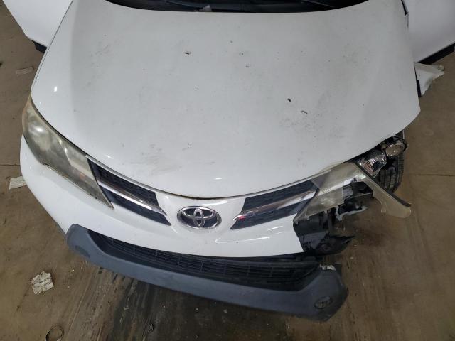 JTMRFREV2DD036236 - 2013 TOYOTA RAV4 XLE WHITE photo 11