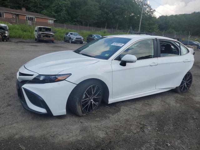 4T1G11AKXRU249098 - 2024 TOYOTA CAMRY SE NIGHT SHADE WHITE photo 1