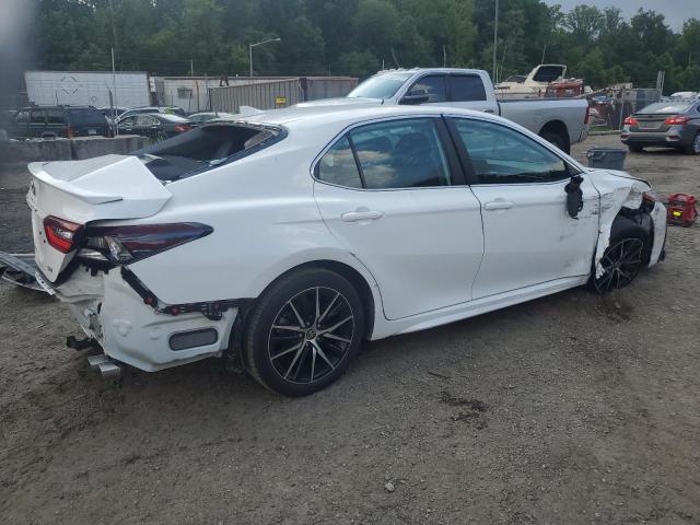 4T1G11AKXRU249098 - 2024 TOYOTA CAMRY SE NIGHT SHADE WHITE photo 3