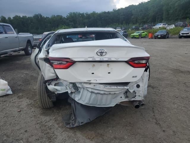 4T1G11AKXRU249098 - 2024 TOYOTA CAMRY SE NIGHT SHADE WHITE photo 6