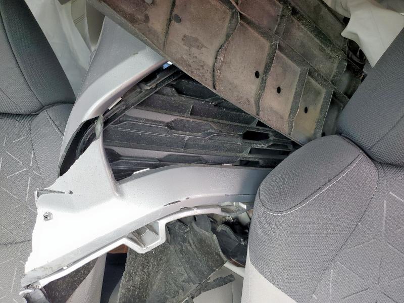 2T3W1RFV1PW288521 - 2023 TOYOTA RAV4 XLE SILVER photo 10